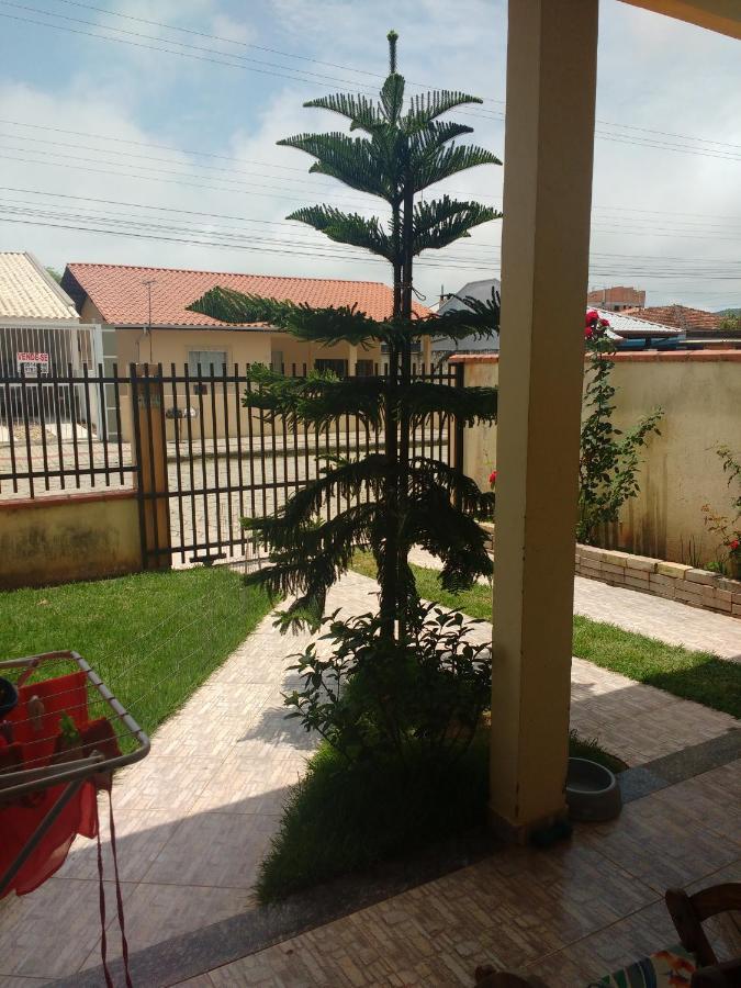 Um Quarto Em Casa Agradavel Pereque Exterior foto